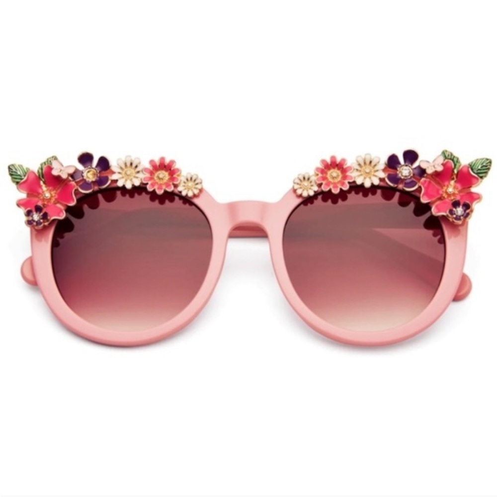 LOVESHACKFANCY SUNGLASSES ASO Paris Hilton - Picture 5 of 11